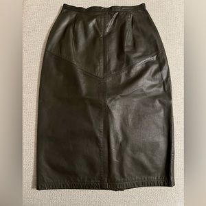 Genuine leather skirt -Olive / Army green-size 4